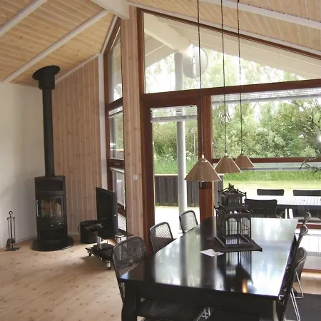 Vakantiehuis Emeli - 1-3km From The Sea By Interhome